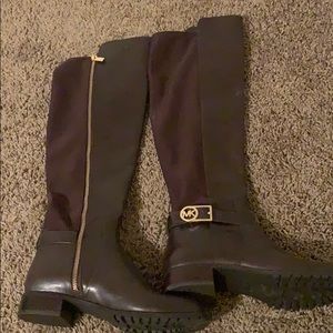 Micheal Kors Boots